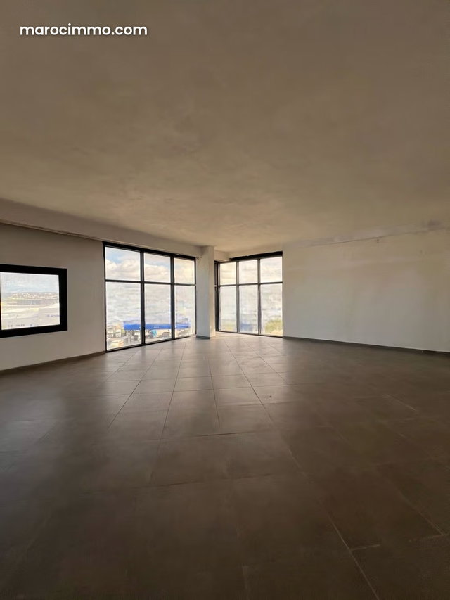 Plateaux Bureaux en location – La zone Franche — 3