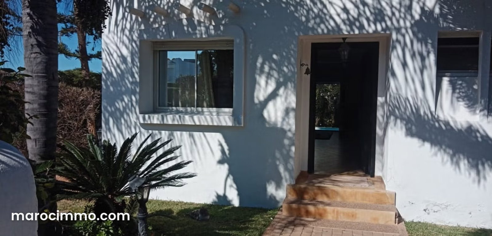 Villa meublée avec piscine à louer à Dar Bouazza — Dar Bouazza