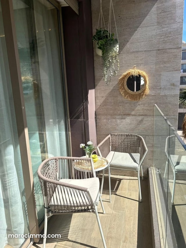 Location Studio Meublé Très Haut Standing avec terrasse Les Princesses, Casablanca — 3