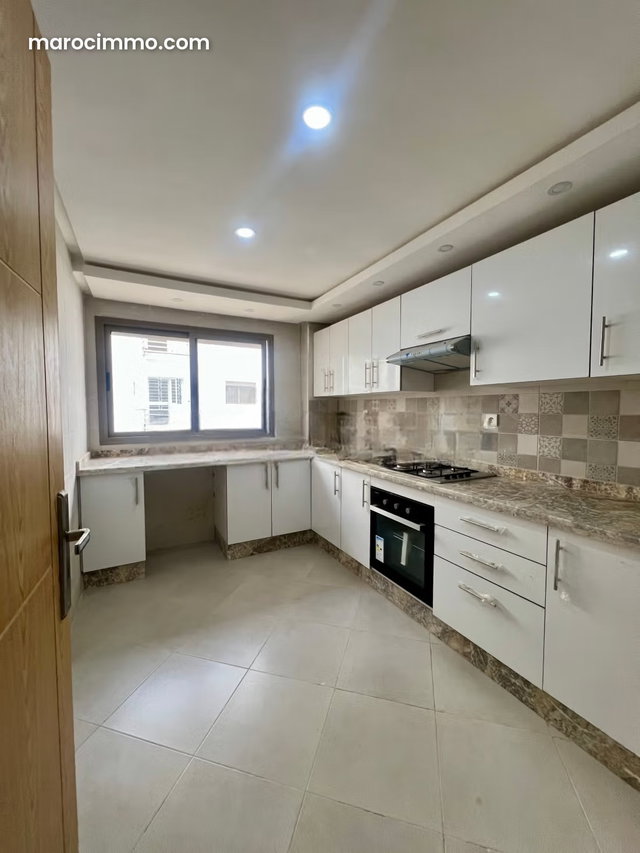 Vente d'un bel appartement à Val Fleuri. Surface de 68 m². Concierge et climatisation — 3