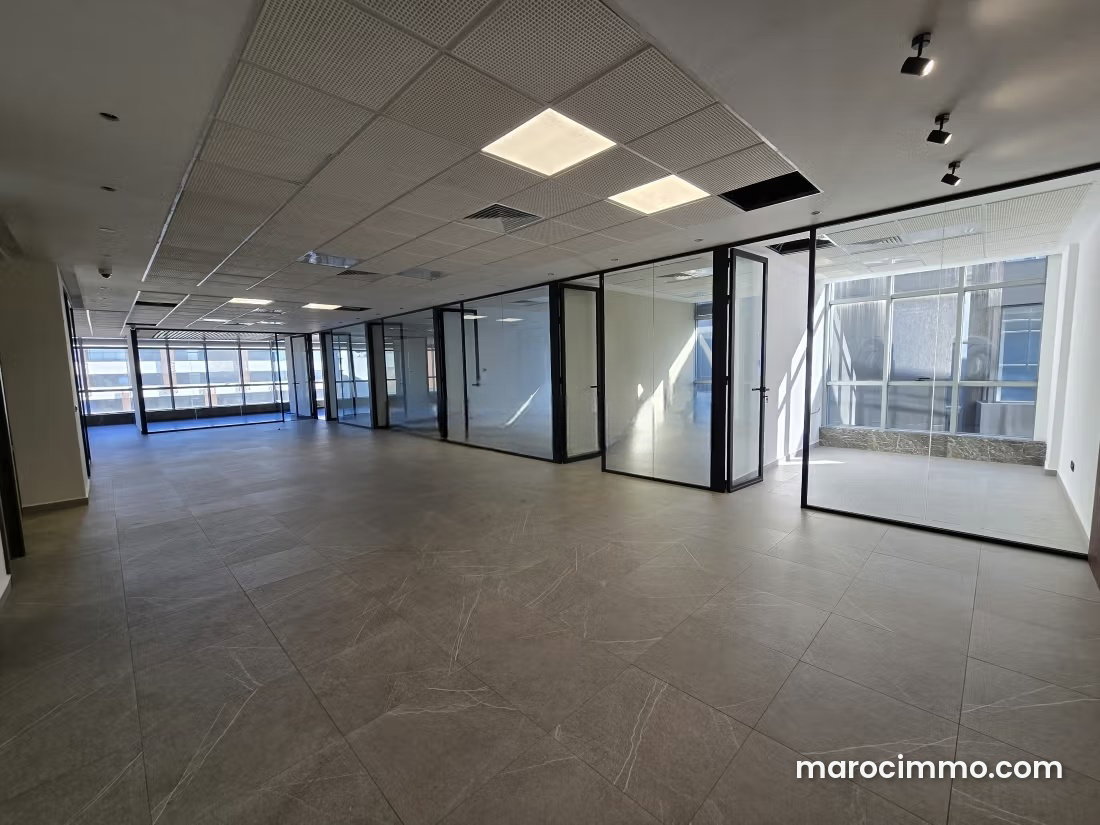 248 sqm office for lease, Sidi Maarouf, Casablanca, bright — Casablanca