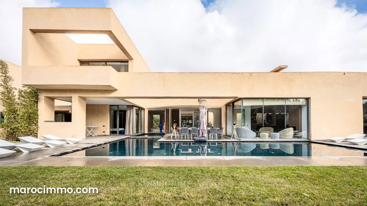 550 sqm Villa with Swimming Pool, Ouarzazate Road, Marrakech — Marrakesh