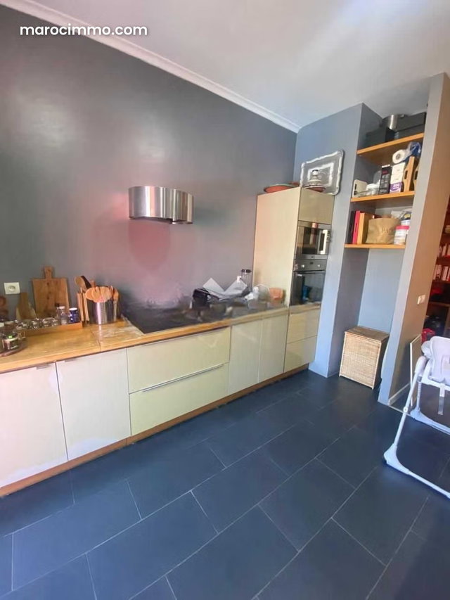 Appartement à Vendre de 115.0 m² à Casablanca, Derb Omar — 2