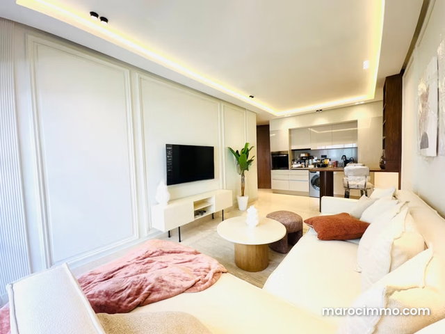 Superbe studio meublé — 2