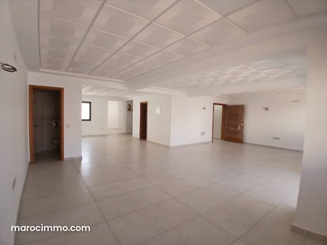 120 sqm Office with Elevator, Hay Mohammadi, Agadir — Agadir