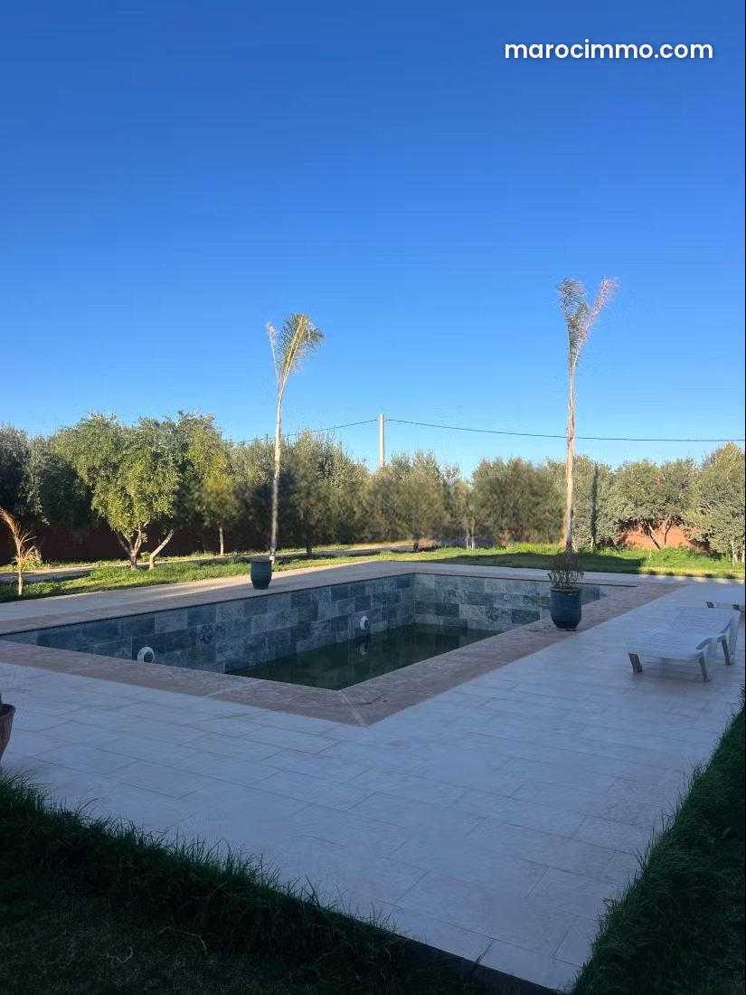 Villa on 2,000 sqm with pool and mountain views, Sidi Abdallah Ghiat — Sidi Abdallah Ghiat