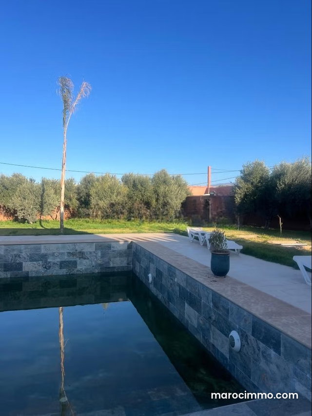Maison de luxe à vendre à Sidi Abdallah Ghiat km 8 — 2