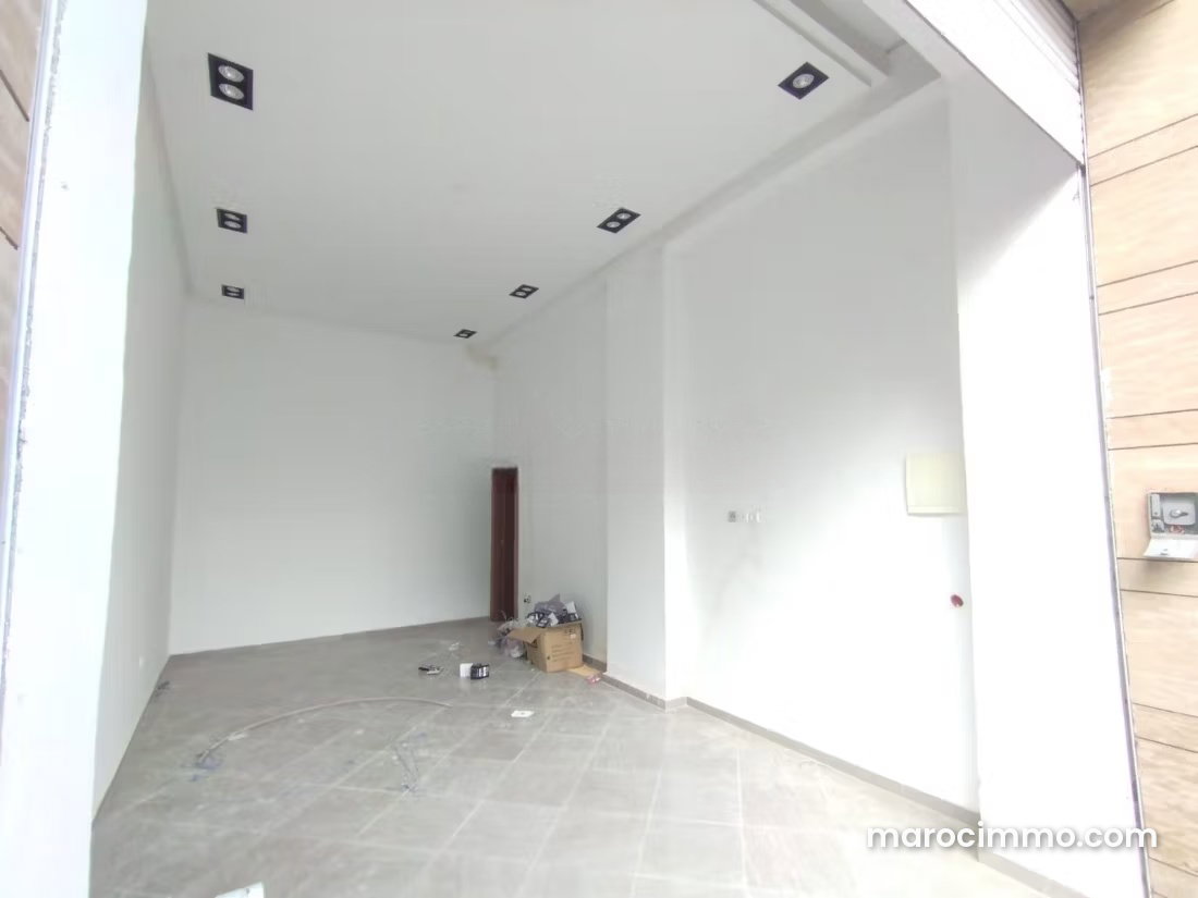 Local commercial 27 m², Ville Haute, Kénitra — Kénitra