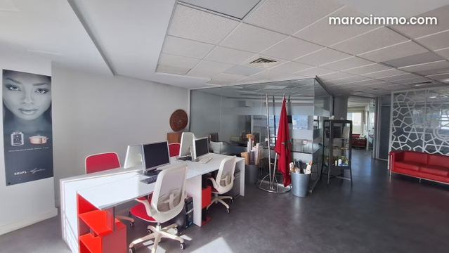 Bureau 198 m² neuf 8ème étage terrasse — Casablanca