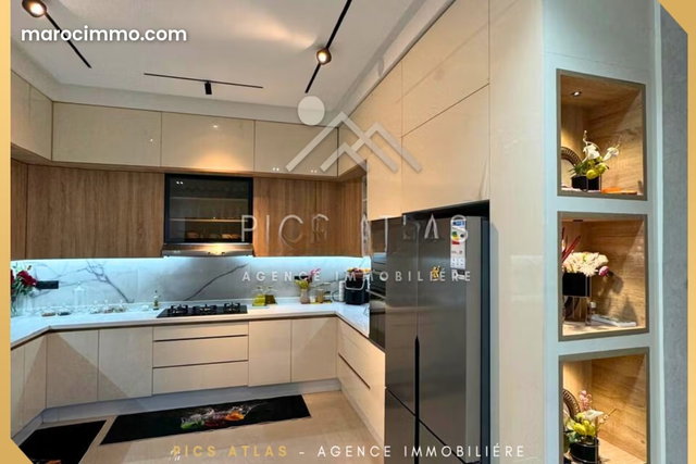Villa de luxe à vendre, 265 m², Agdal — 5