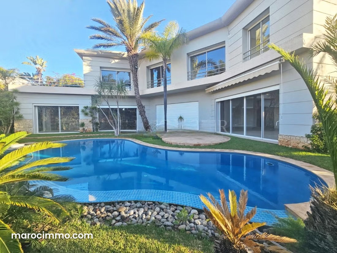 Villa 1000 m² avec piscine à louer, Anfa, Casablanca — Casablanca