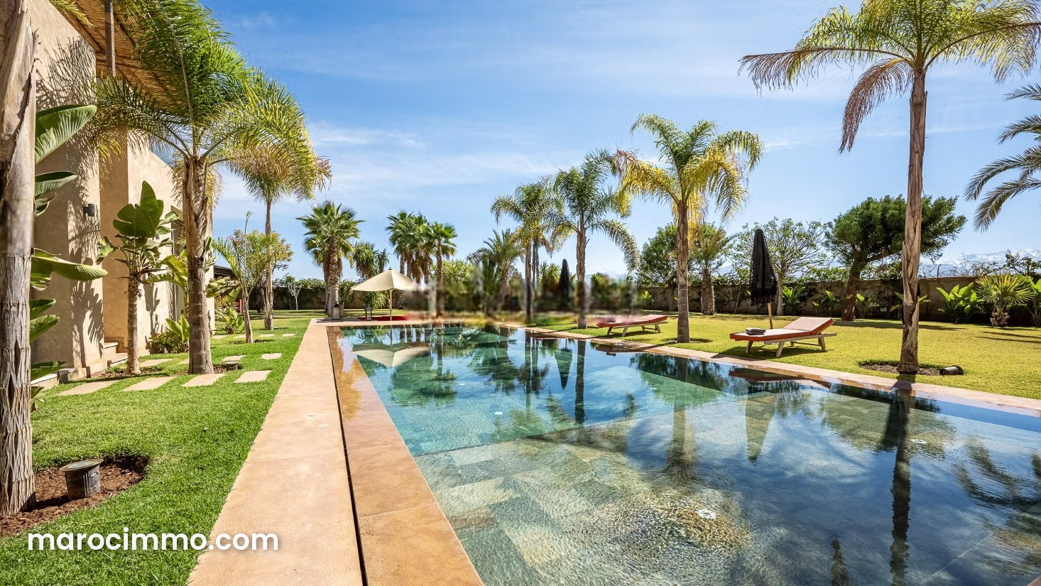 450 m² Villa on 3,000 m² of Grounds, Sidi Abdallah Ghiat — Sidi Abdallah Ghiat