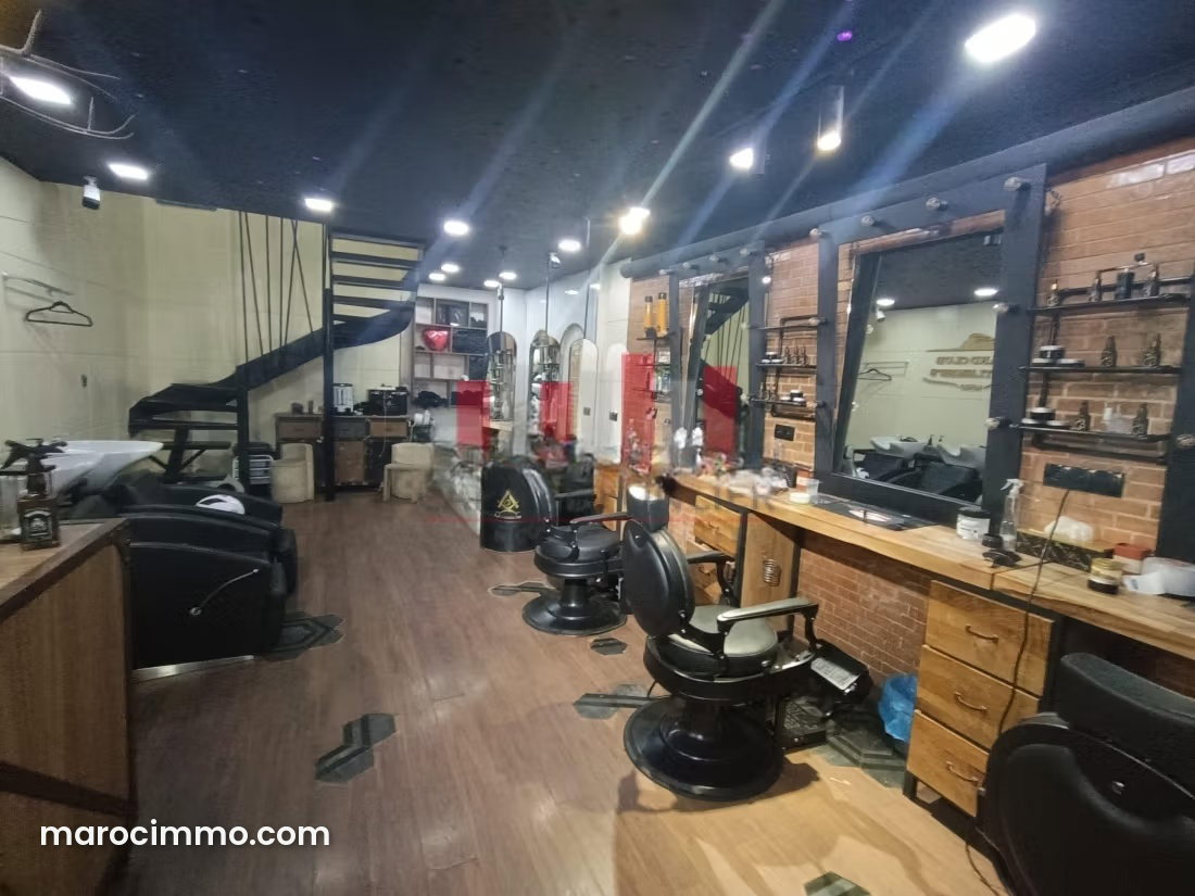 76 m² Ground-Floor Commercial Premises, Racine, Casablanca — Casablanca
