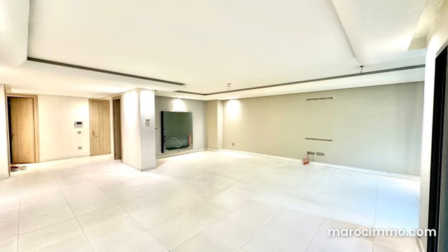 Bel appartement à vendre à Racine. Superficie 214 m². Prestation de conciergerie, air conditionné — 5