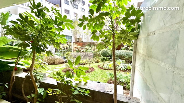 Bel appartement à vendre à Racine. Superficie 214 m². Prestation de conciergerie, air conditionné — 2