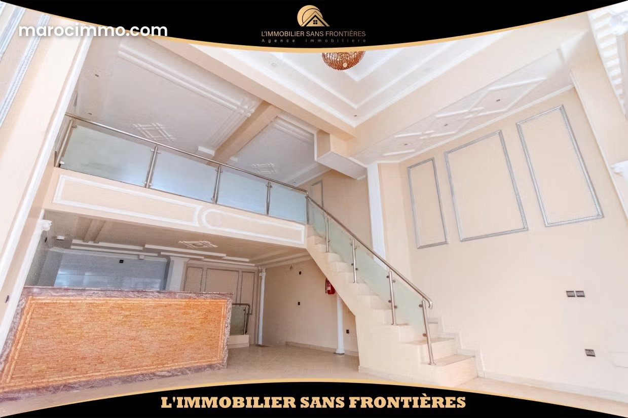 175 sqm Commercial Space Over 2 Levels, Guéliz, Marrakech — Marrakesh