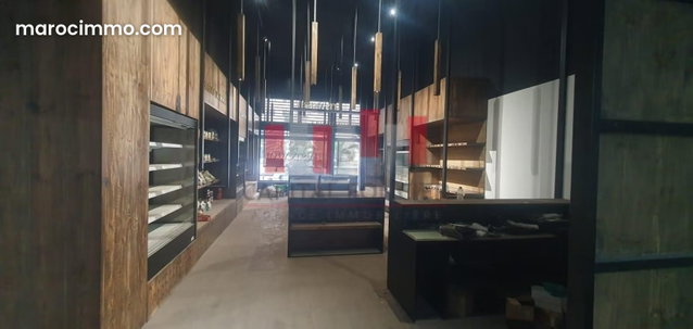 Splendide local commercial de 220m2 à la location dans une rue passante à Gauthier — 2