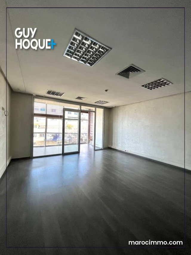 Bureau sur Boulevard Abdelmoumen — 2