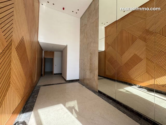 Bureau Prime Neuf 546 M² Disponible Immédiatement — الدار البيضاء