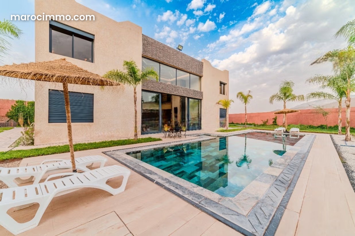Villa 580 m² avec piscine et vue montagne, Route d'Ourika, Marrakech — Marrakech