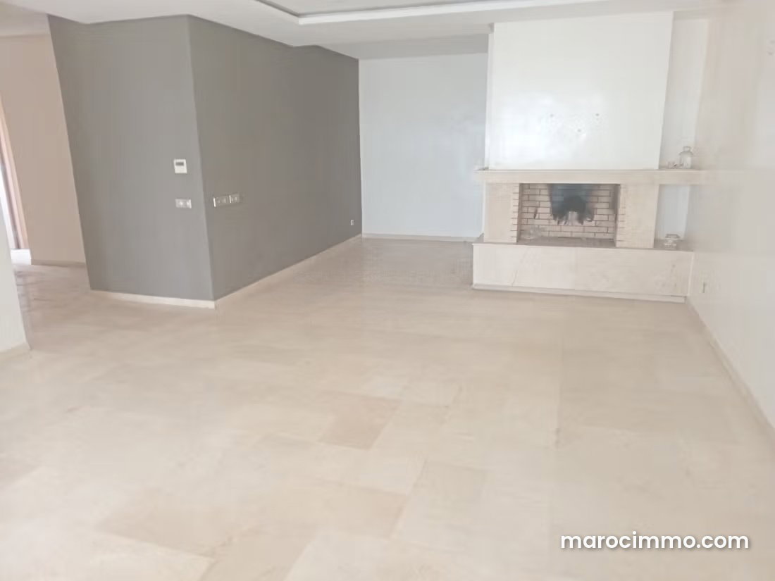 212 m² Apartment with Sea and Mountain Views, Riyad, Rabat — Rabat