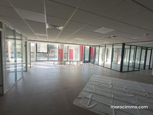 Plateau bureau de 320m2 ainsi que 170m2 de terrasse à la location Route d’El Jadida — Casablanca