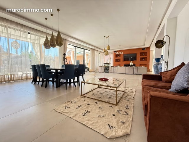 Villa de Plain Pied avec VNA à Vendre – Route de l’Ourika Marrakech, Piscine et Jacuzzi Chauffés — 5