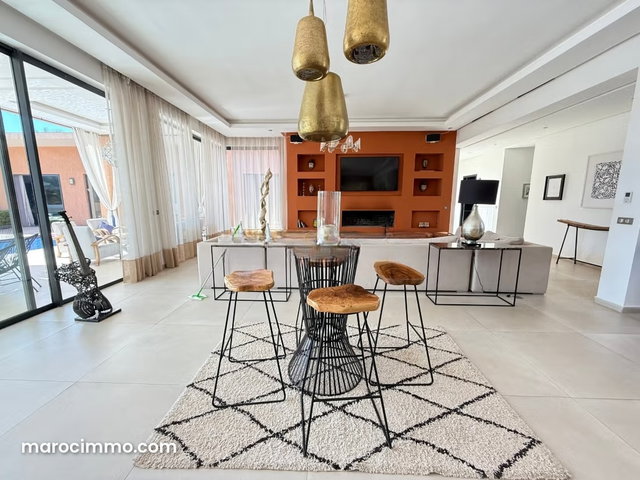 Villa de Plain Pied avec VNA à Vendre – Route de l’Ourika Marrakech, Piscine et Jacuzzi Chauffés — 2