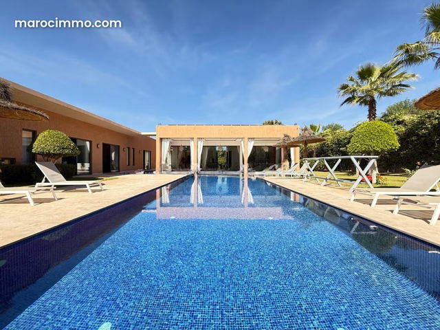Villa de Plain Pied avec VNA à Vendre – Route de l’Ourika Marrakech, Piscine et Jacuzzi Chauffés — مراكش