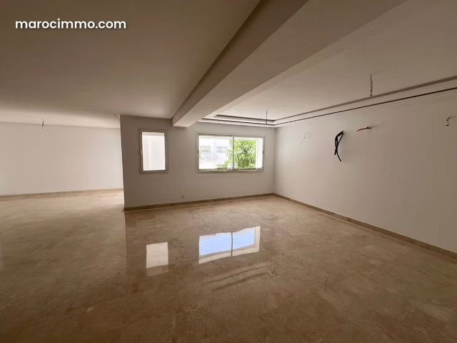 Vend appartement à Riyad. Superficie 202 m². Résidence avec concierge, climatisation générale — 4