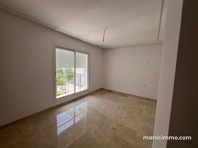 Vend appartement à Riyad. Superficie 202 m². Résidence avec concierge, climatisation générale — 2