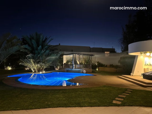 Villa à vendre — 2