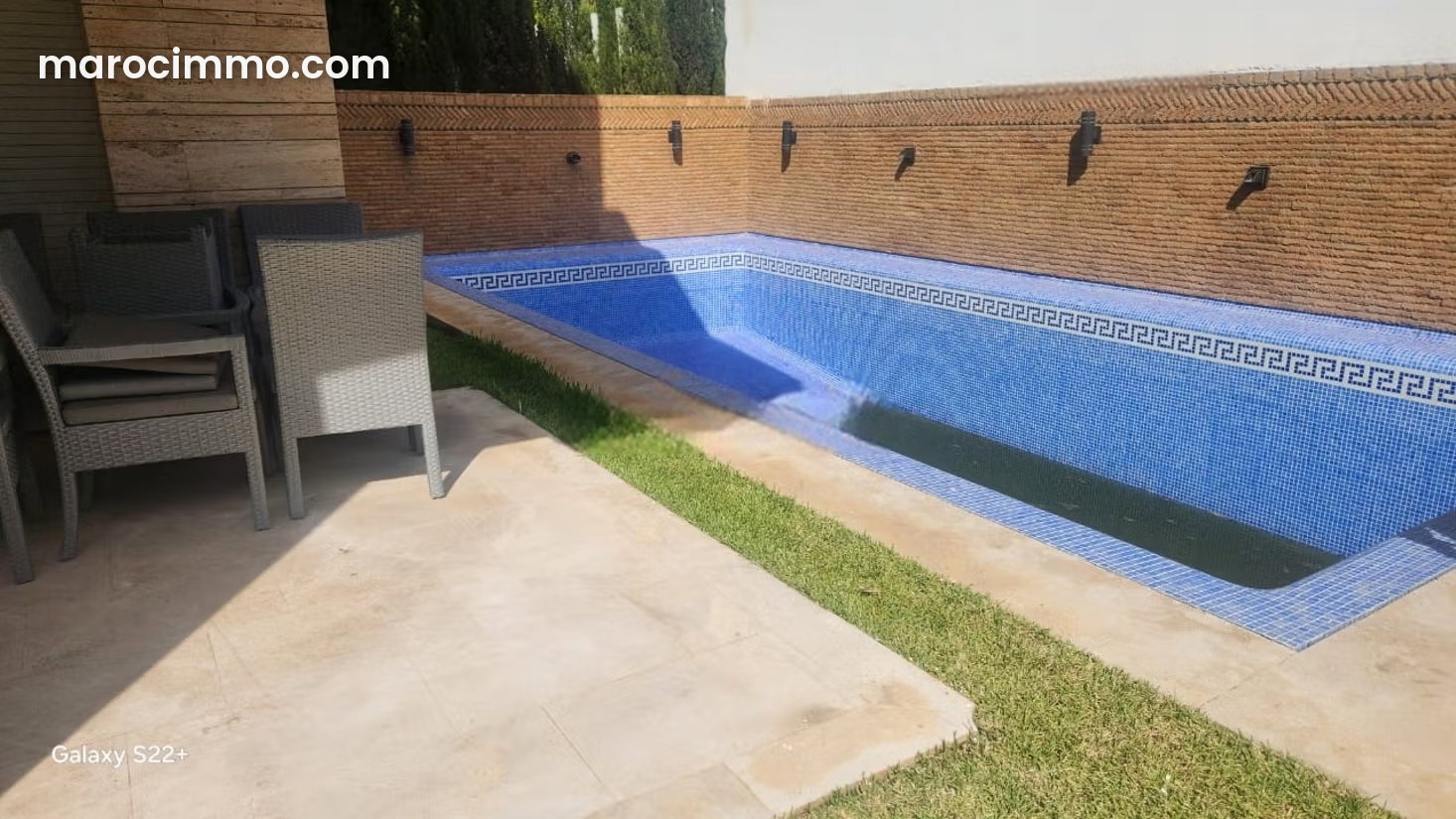 Villa meublée 500 m², piscine et jardin, Ville verte Bouskoura — Bouskoura