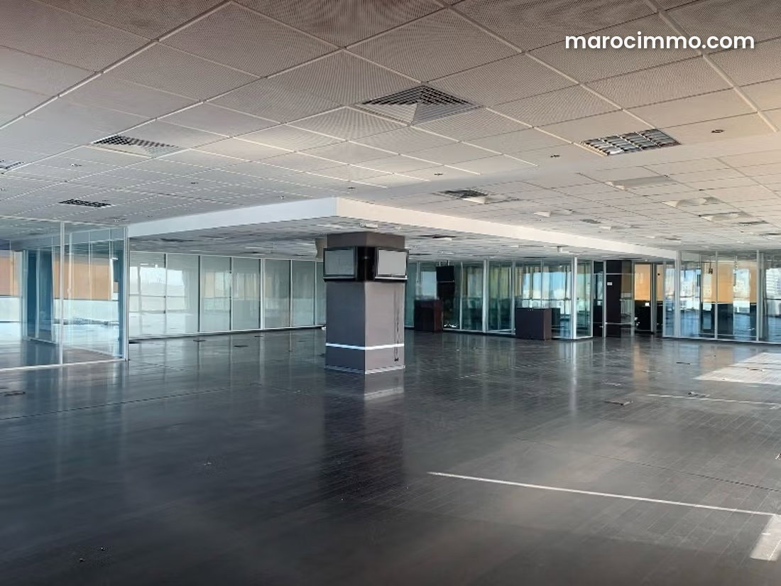 620 m² Office, Top Floor, Zerktouni Boulevard, Casablanca — Casablanca