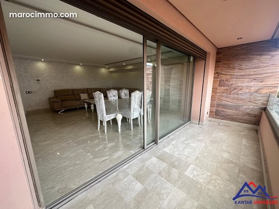 Appartement meublé 116 m², 2 chambres avec terrasse, Guéliz Marrakech — Marrakech