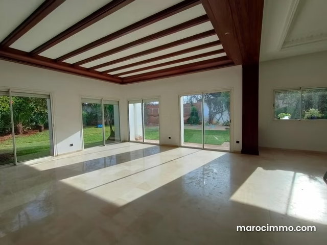T5 Villa for Rent - 4 Bedrooms - Pool — 2