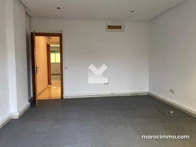 Bureau à Louer de 104.0 m² à Casablanca, Plateau — الدار البيضاء