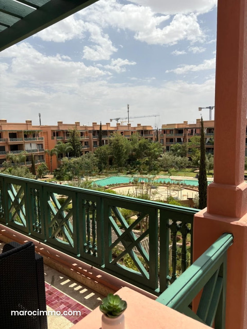 Appartement en location à Agdal. 3 grandes pièces. Meublé