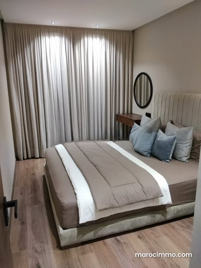 Comfortable 2-Bedroom Apartment for Sale in Moulay Youssef. With Elevator — 4