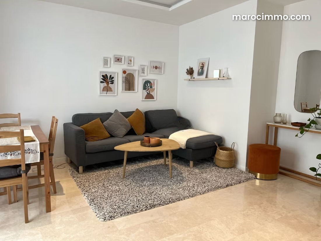 Appartement meublé avec terrasse à louer à CFC Casablanca — Casablanca