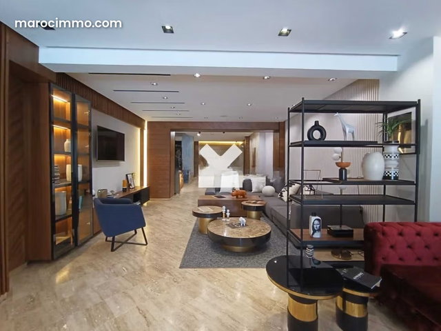 Local commercial à Vendre de 210.0 m² à Casablanca, Hopitaux — 4