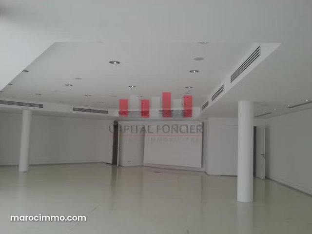 Villa a usage professionnelle de 1.200 m de surface utile a la location en plein quartier Anfa — 3