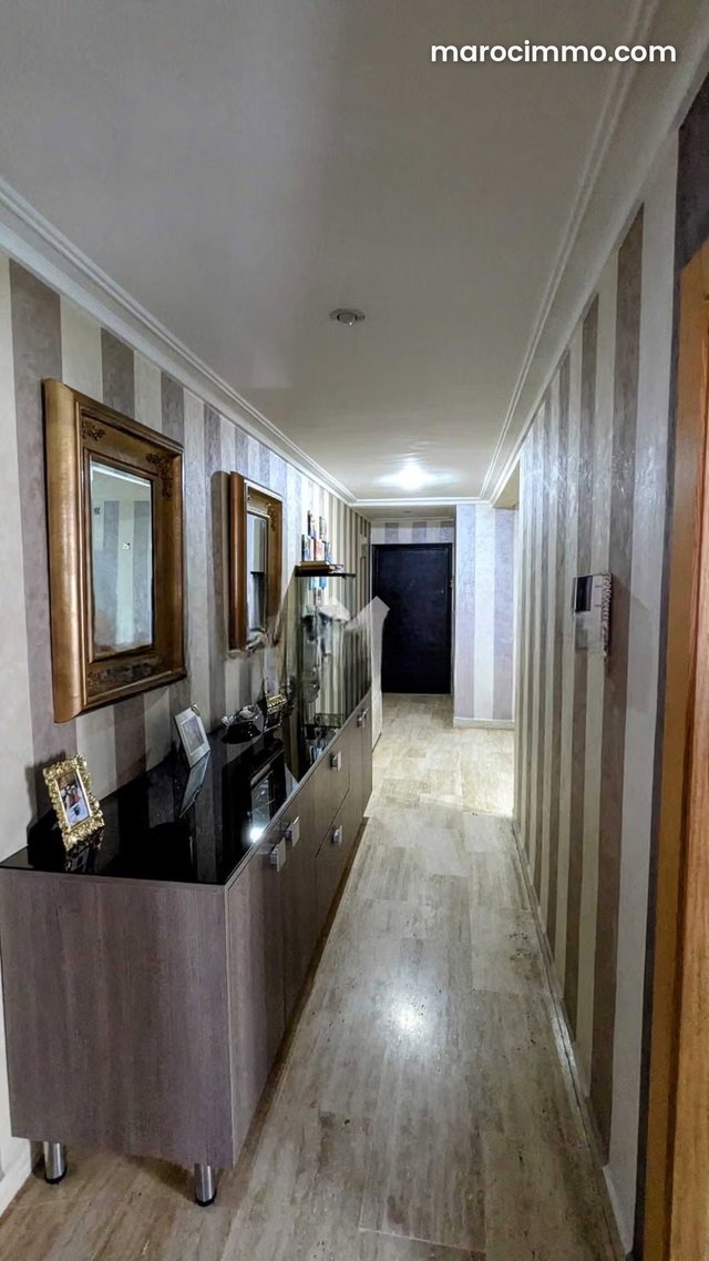 Appartement à Vendre de 114.0 m² à Casablanca, Beausejour — 3