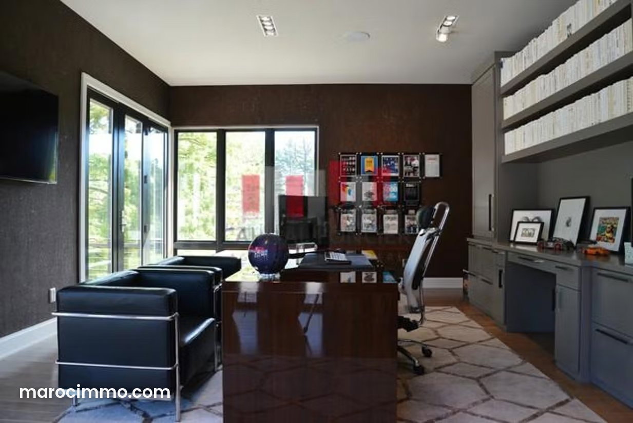 860 sq m Villa in Anfa, Casablanca, on Franklin Roosevelt Boulevard — Casablanca