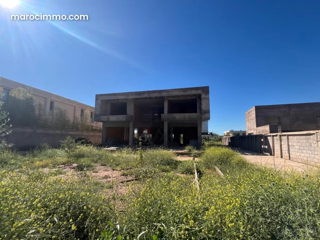 Villa en gros oeuvre à AMELKIS — 2
