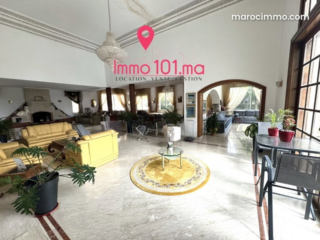 Villa à vendre à Souissi – Ambassadeurs — 3