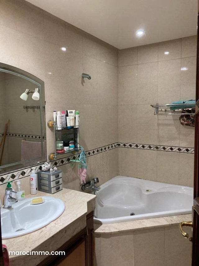 Superbe appartement à vendre à Riyad. Surface de 200 m². Avec ascenseur et terrasse — 4