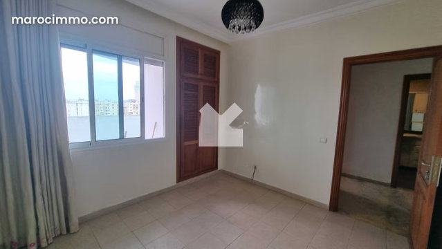 Appartement à Vendre de 214.0 m² à Casablanca, Bourgogne Sidi Belyout — 4