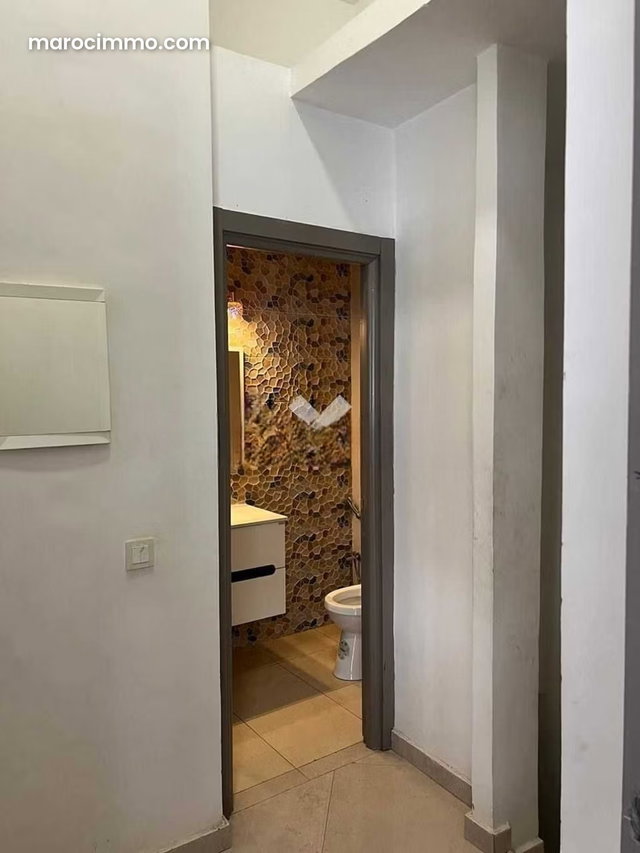 Local commercial à Vendre de 121.0 m² à Casablanca, Maarif — 3