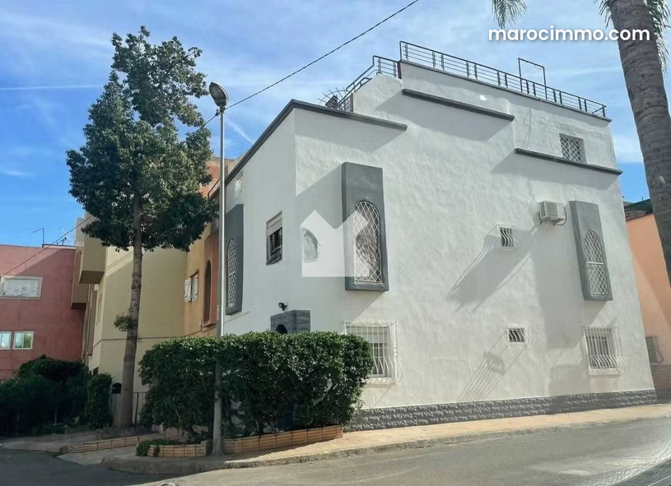 Appartement à Vendre de 220.0 m² à Casablanca, Florida Mandarona